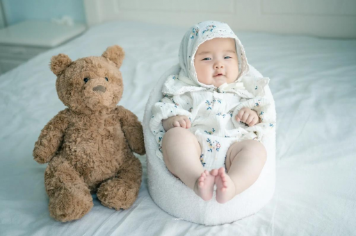 新昌宝宝吃不饱母乳的症状